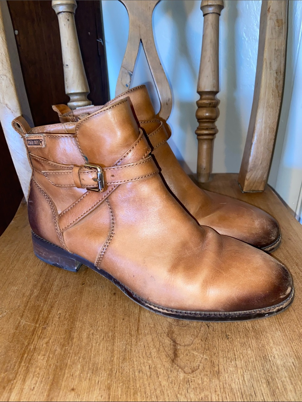 Pikolinos Royal Women’s ankle boots with buckle Size 37